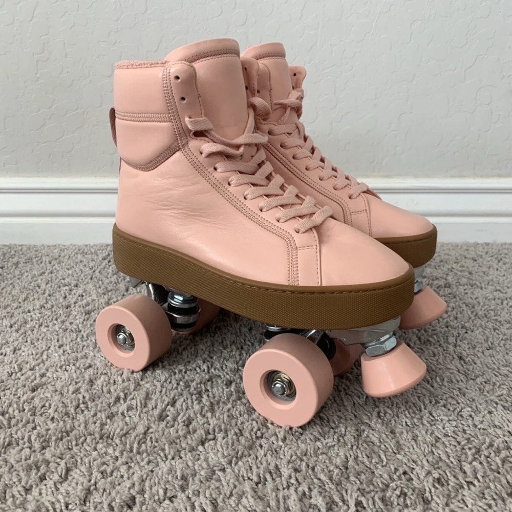 $2100 Bottega Veneta Wardrobe 02 High-Top Roller Skates
